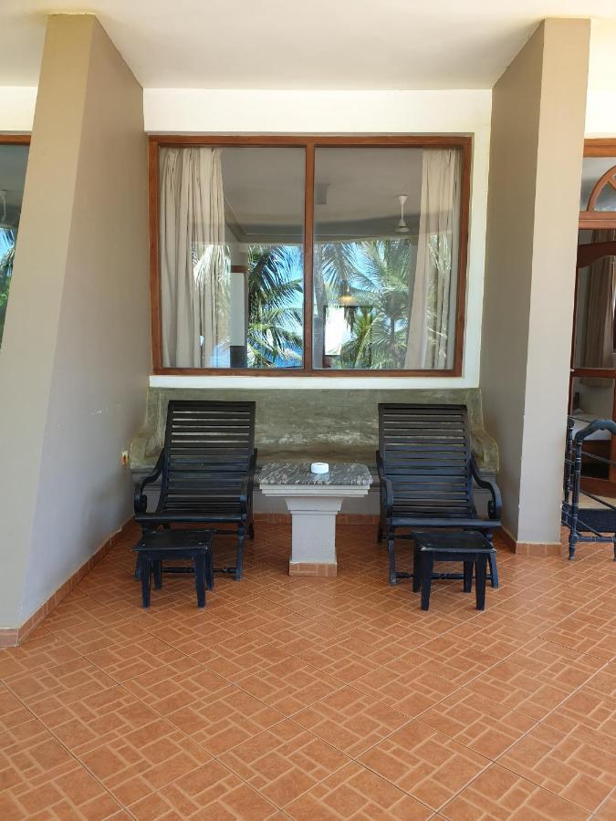 Oasey Ayurveda Hotel Bentota Exterior photo